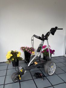Powakaddy FW7s Lithium Electric Golf Trolley
