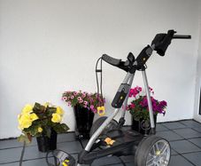 Powakaddy FW7s Lithium Electric Golf Trolley