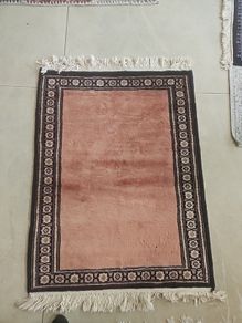 Pakistan pure wool rug