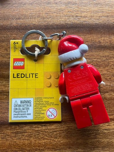 LEGO Keychain w. Flashlight Santa brand new