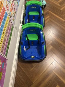 Flybar bumper cars