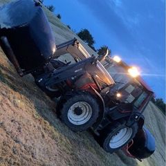 Valtra N141