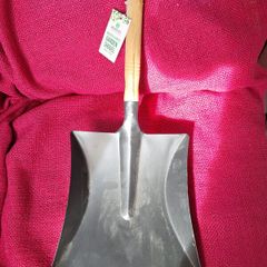 Short Handled Garden Shovel