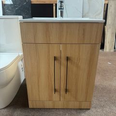 Oak Vanity Unit 600mm basin & Tap To Clear