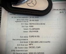 Mercedes V300 AMG