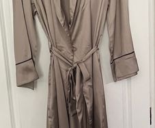 Francis Brennan Champagne Satin Dressing Gown BNWT