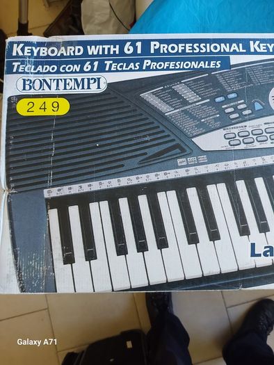 Bontempi System 5 Plus, 61 Professional key keyboard, Model No PM-746, with charger, headphones, songbooks,music sheet stand, new, never used