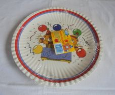 Paper Plates x 6 for Sale