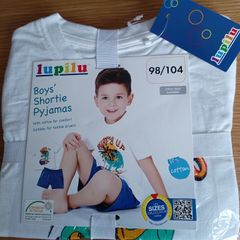 Boys short pyjamas age 2-4 & boys socks