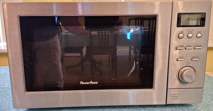 Microwave Oven