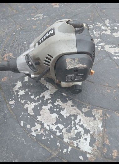 Titan TTK587GDO strimmers