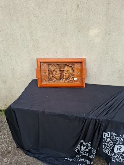 wood sculpted tray postage possible