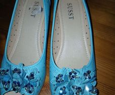 Ladies Shoes  Size 41.(7)Torquoise colour. New.
