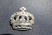 Vintage Crown Memorial Brooch