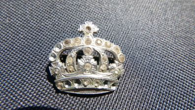Vintage Crown Memorial Brooch