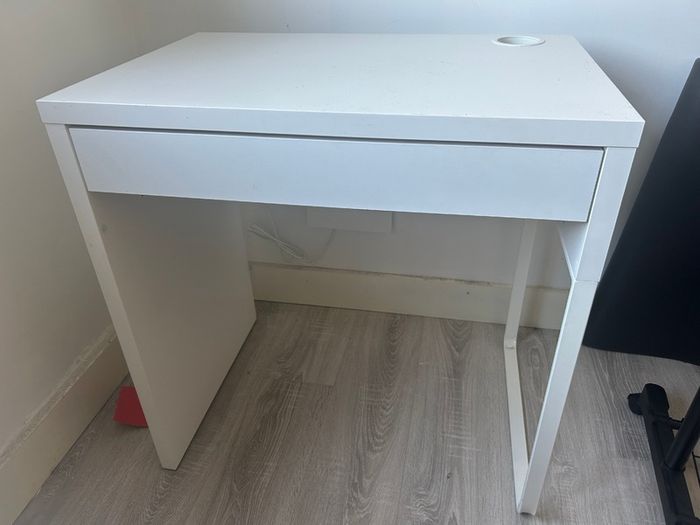 Free IKEA Desk