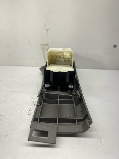 Toyota Yaris Drivers Window Switch Control Panel 2011 A2l10b4s