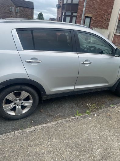 kia sportage 2011