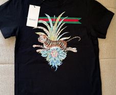 G boys T-shirt 10/12T