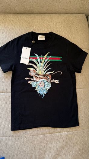 G boys T-shirt 10/12T