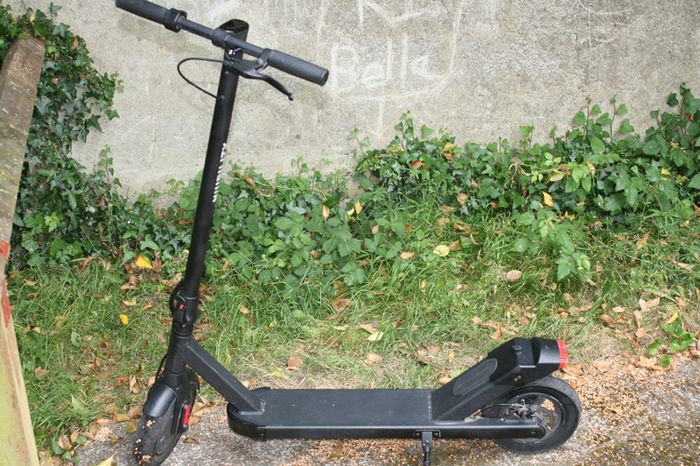Niubility Adult Electric Scooter 36v Li-ion (works well)