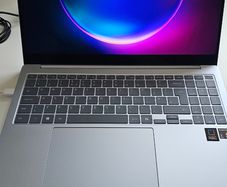 Samsung Galaxy Book 4 Edge 16" Laptop | Snapdragon X Elite | 16GB RAM | 1TB | OLED | Touchscreen | NPU