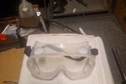 safty goggles