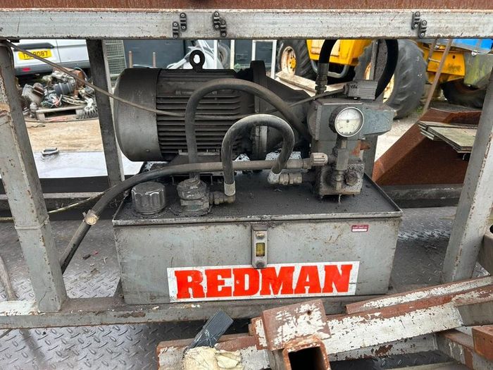 Redman Hydraulic press, clamper