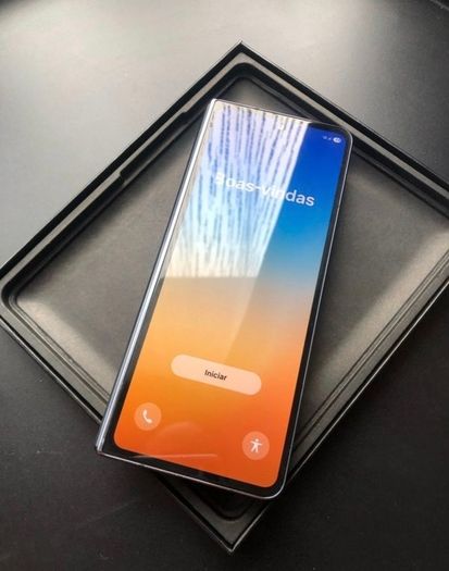 Samsung Galaxy Z Fold 4