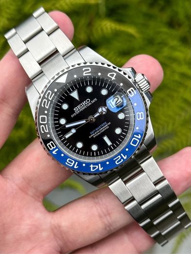 Brand New Seiko Batman Mod 40mm Automatic GMT