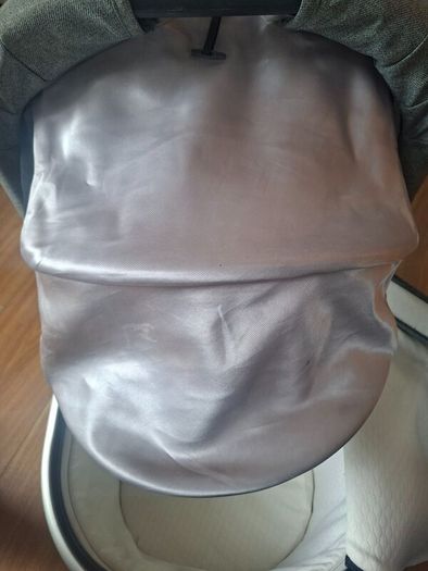 Uppa baby Bassinet sage green