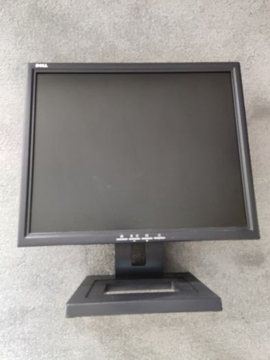 Dell Ultrasharp 19" Hd Lcd 1901fp + Dell 17" Lcd E171fp