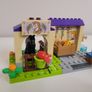 LEGO Friends Mia's Foal Stable 41361 Image 5