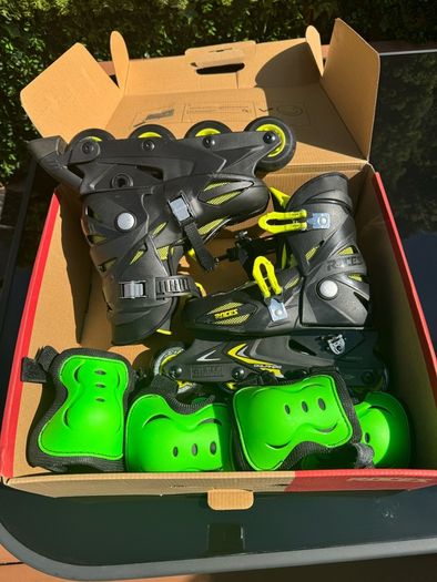Roces Orlando II Adjustable Inline Skates UK 3-6 With Pads Like New