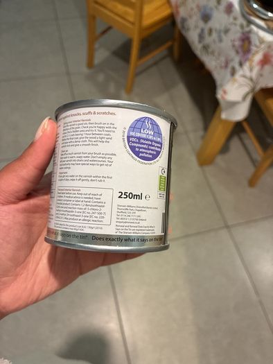 Ronseal Interior Varnish in Medium Oak