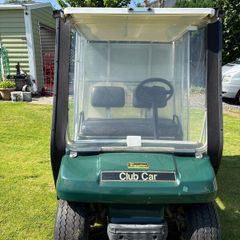 Club Car Golf buggy and trailer