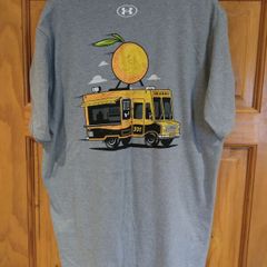 Under Armour T shirt L