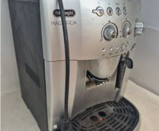De'Longhi Magnifica - Bean-To-Cup Coffee Machine - NB Grinder Broker