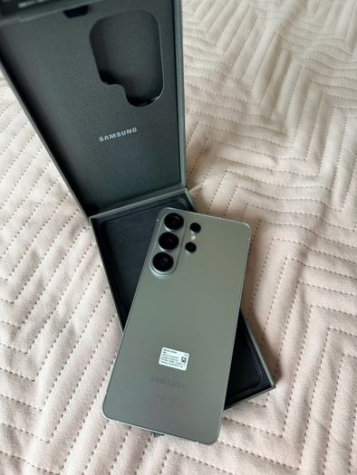 S26 Ultra 16ram/1TB  exclusive Color Silver Shadow