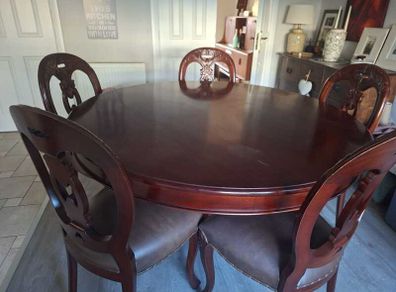 Mahogany Table and Chairs for Sale -  Quick Sale