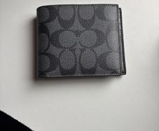 Mens coach wallet new and unused