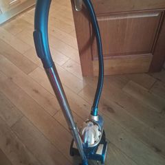 vacuum cleaner