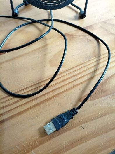 Fan with USB cable