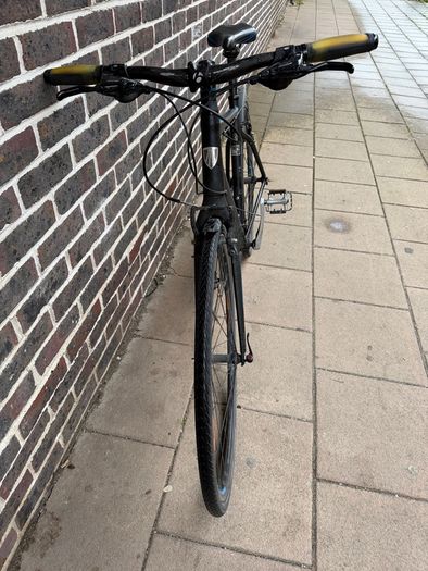 Trek 7.4FX Hybrid Bike (51cm frame, 27-speed)