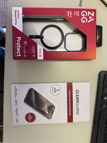 IPhone 15 pro ZAGG case