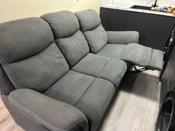 3 seater recliner