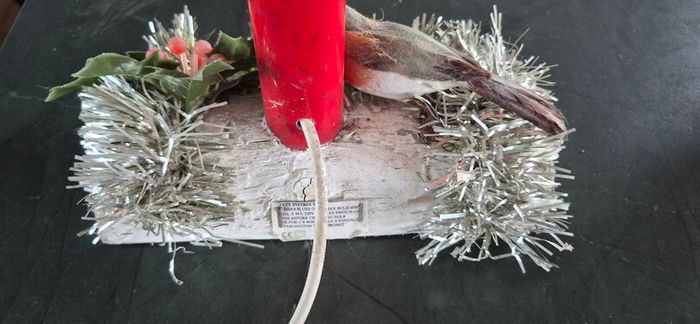 Vintage Christmas Welcome Candle Light Working  Robin & Holly Log Base