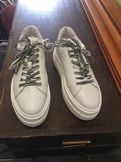 NOKWOL leather trainers, as new, uk7 , made in Italy
