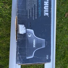 Thule 754 roof bars