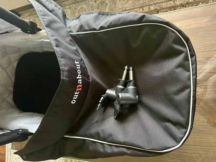 OutnAbout Nipper Carrycot   135 Bassinet